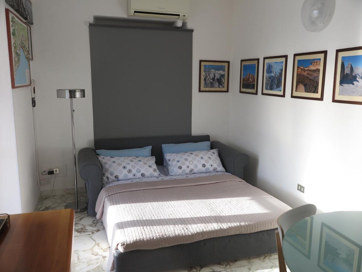 Banks 1 * Vezzano Ligure