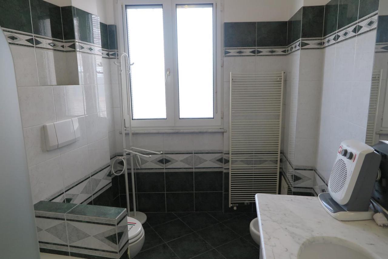 Banks 1 Vezzano Ligure